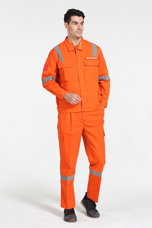 車(chē)間人員為什么要穿工作服？北京工作服廠(chǎng)家告訴您其中的原因吧！